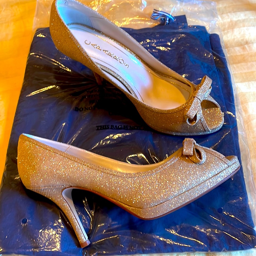 High heel party shoes❣️